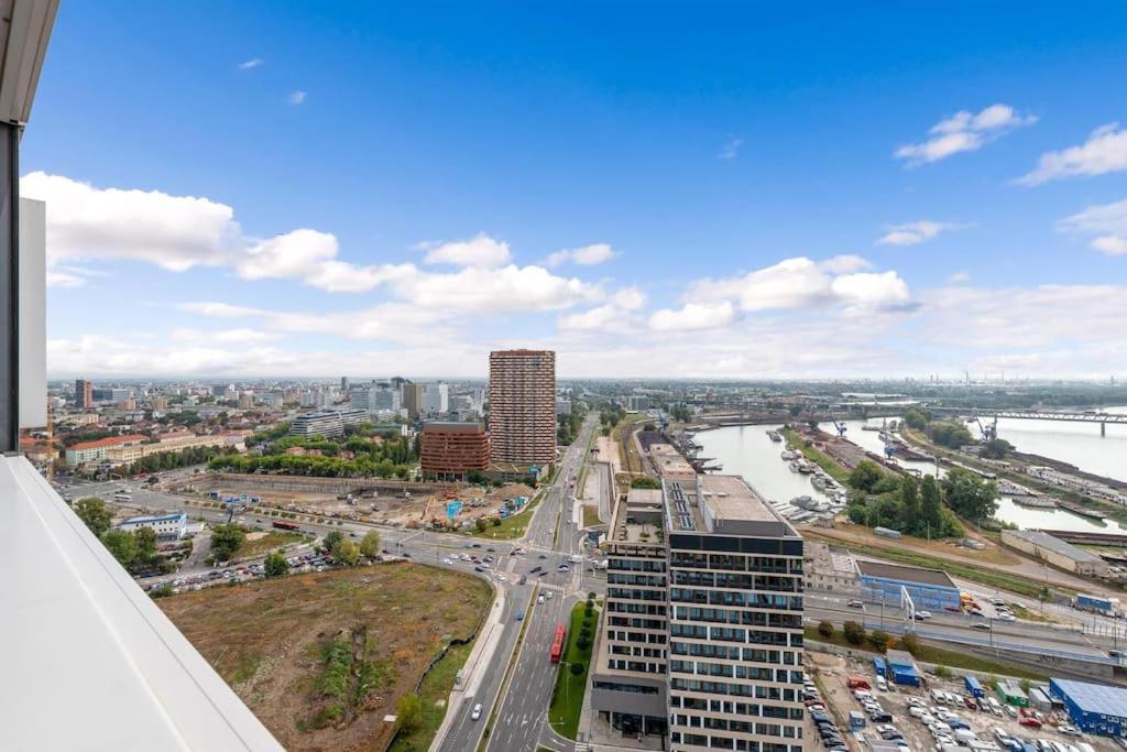 On The Danube, City Center, Free Parking Bratislava Exterior foto